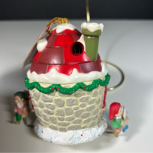 1995 Mistletoe Magic Solar Motion Ornament Matrix Industries Santa's Workshop - Picture 7 of 7